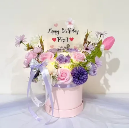 Bloom Box Akrilik Ucapan Ulang Tahun Gianyar